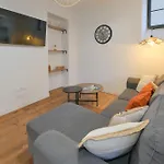 Au Coeur De - Clim Et Parking - L'odyssee Apartament *