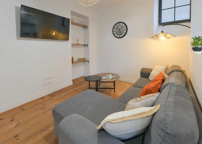 Au Coeur De - Clim Et Parking - L'odyssee Apartment *