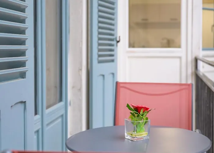 Au Coeur De - Clim Et Parking - L'odyssee Apartment *